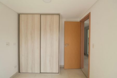 Apartamento para alugar com 69m², 2 quartos e 1 vagaQuarto