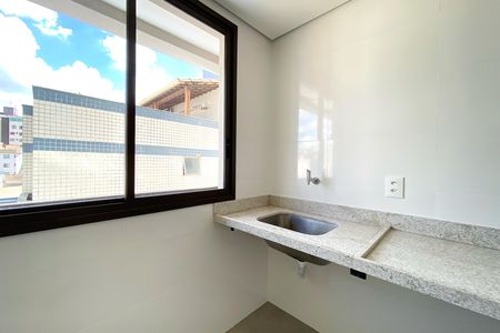 Apartamento à venda com 63m², 3 quartos e 2 vagas Apartamento à venda com 63m², 3 quartos e 2 vagasÁrea de Serviço