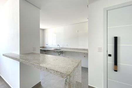 Apartamento à venda com 63m², 3 quartos e 2 vagas Apartamento à venda com 63m², 3 quartos e 2 vagasCozinha