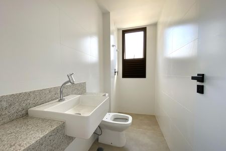 Apartamento à venda com 63m², 3 quartos e 2 vagas Apartamento à venda com 63m², 3 quartos e 2 vagasBanheiro da Suíte 1