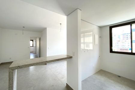 Apartamento à venda com 63m², 3 quartos e 2 vagas Apartamento à venda com 63m², 3 quartos e 2 vagasCozinha