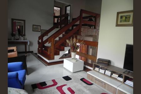 Casa à venda com 450m², 4 quartos e 5 vagasFoto 09