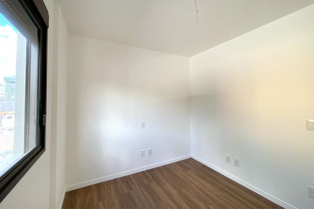Apartamento à venda com 77m², 3 quartos e 2 vagasSemi suite 1