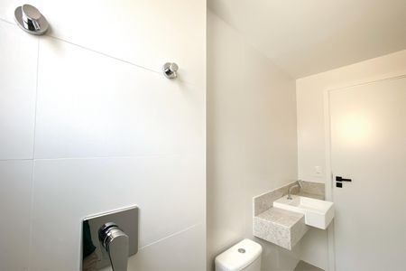 Apartamento à venda com 77m², 3 quartos e 2 vagasBanheiro da Suíte