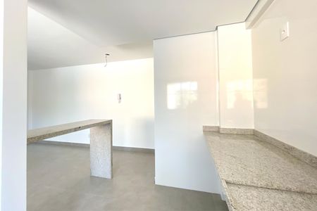 Apartamento à venda com 77m², 3 quartos e 2 vagasCozinha