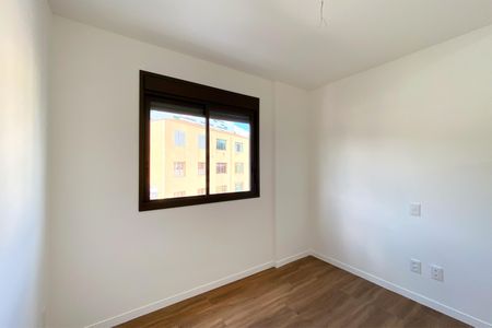 Apartamento à venda com 77m², 3 quartos e 2 vagasSemi suite 1
