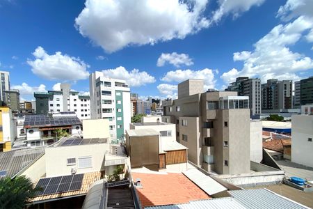 Apartamento à venda com 77m², 3 quartos e 2 vagasVista Suite
