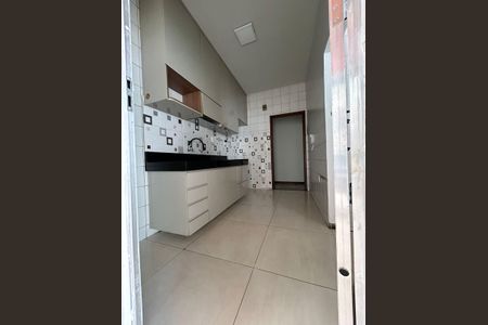 Apartamento para alugar com 66m², 2 quartos e 1 vagaCozinha