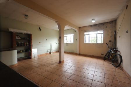 Sala de casa à venda com 4 quartos, 199m² em Cidade Centenário, São Paulo