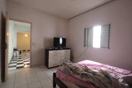 Casa à venda com 199m², 4 quartos e 2 vagasQuarto - Casa 2