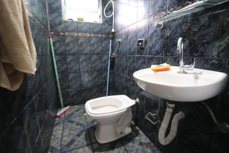 Casa à venda com 199m², 4 quartos e 2 vagasBanheiro - Casa 2