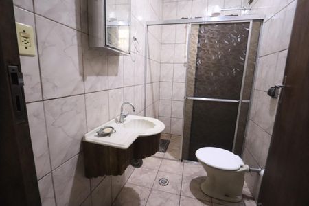 Casa à venda com 199m², 4 quartos e 2 vagasBanheiro