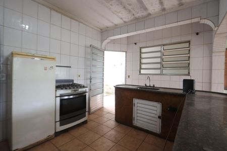Casa à venda com 199m², 4 quartos e 2 vagasCozinha