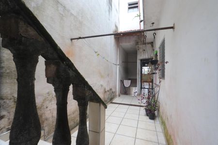 Casa à venda com 199m², 4 quartos e 2 vagasCorredor Lateral