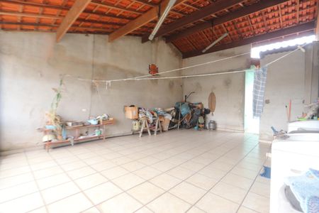 Casa à venda com 199m², 4 quartos e 2 vagasVaranda - Casa 2