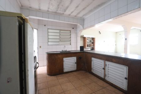 Casa à venda com 199m², 4 quartos e 2 vagasCozinha