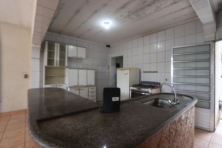 Casa à venda com 199m², 4 quartos e 2 vagasCozinha