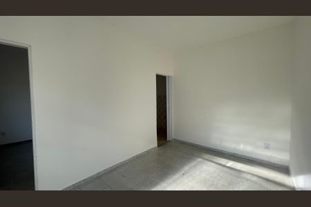 Sala de apartamento para alugar com 1 quarto, 30m² em Jardim Carioca, Rio de Janeiro