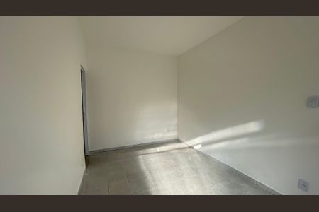 Sala de apartamento para alugar com 1 quarto, 30m² em Jardim Carioca, Rio de Janeiro