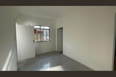 Sala de apartamento para alugar com 1 quarto, 30m² em Jardim Carioca, Rio de Janeiro
