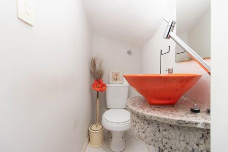 Casa à venda com 120m², 2 quartos e 1 vagaLavabo