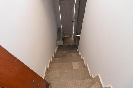 Casa à venda com 120m², 2 quartos e 1 vagaEscada de Entrada