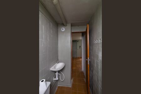 Apartamento para alugar com 44m², 2 quartos e sem vagaBanheiro