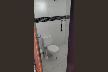 Banheiro de casa à venda com 2 quartos, 120m² em Jardim Nordeste, São Paulo