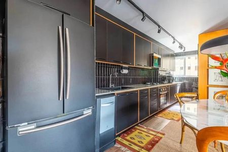 Apartamento à venda com 112m², 3 quartos e 2 vagas Apartamento à venda com 112m², 3 quartos e 2 vagasCozinha