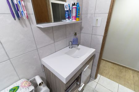 Casa de condomínio à venda com 75m², 2 quartos e 1 vaga Casa de condomínio à venda com 75m², 2 quartos e 1 vagaBanheiro