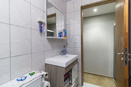 Casa de condomínio à venda com 75m², 2 quartos e 1 vaga Casa de condomínio à venda com 75m², 2 quartos e 1 vagaBanheiro