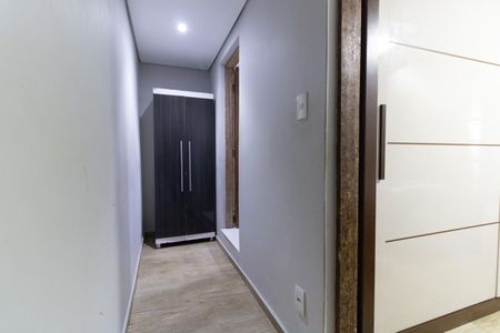 Casa de condomínio à venda com 75m², 2 quartos e 1 vaga Casa de condomínio à venda com 75m², 2 quartos e 1 vagaCorredor