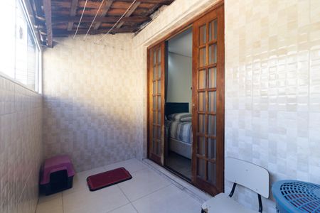 Casa de condomínio à venda com 75m², 2 quartos e 1 vaga Casa de condomínio à venda com 75m², 2 quartos e 1 vagaLavanderia