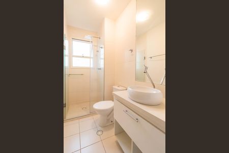 Apartamento à venda com 76m², 2 quartos e 2 vagasBanheiro da Suíte