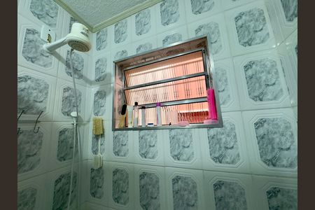 Casa à venda com 150m², 3 quartos e 2 vagas Casa à venda com 150m², 3 quartos e 2 vagasBanheiro