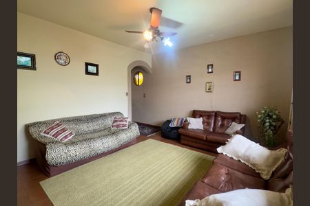 Casa à venda com 150m², 3 quartos e 2 vagas Casa à venda com 150m², 3 quartos e 2 vagasSala 2