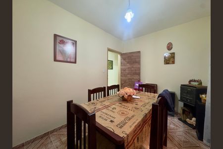 Casa à venda com 150m², 3 quartos e 2 vagas Casa à venda com 150m², 3 quartos e 2 vagasQuarto 3