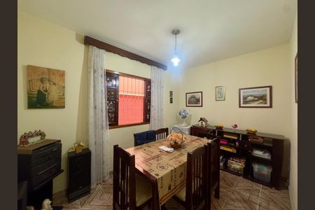 Casa à venda com 150m², 3 quartos e 2 vagas Casa à venda com 150m², 3 quartos e 2 vagasQuarto 3