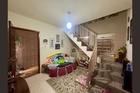Casa à venda com 150m², 3 quartos e 2 vagas Casa à venda com 150m², 3 quartos e 2 vagasSala 1