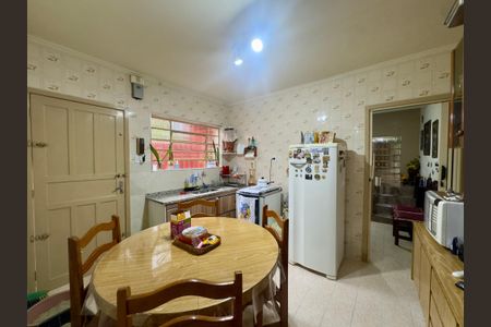 Casa à venda com 150m², 3 quartos e 2 vagas Casa à venda com 150m², 3 quartos e 2 vagasCozinha