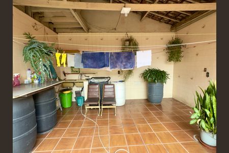 Casa à venda com 150m², 3 quartos e 2 vagas Casa à venda com 150m², 3 quartos e 2 vagasÁrea de Serviço