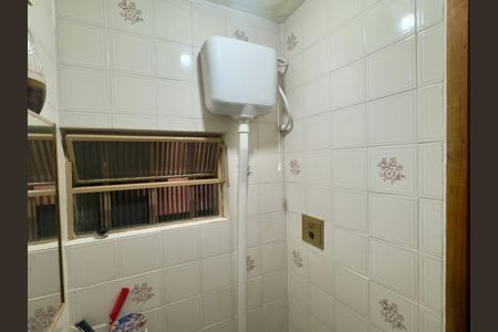 Casa à venda com 150m², 3 quartos e 2 vagas Casa à venda com 150m², 3 quartos e 2 vagasBanheiro 2