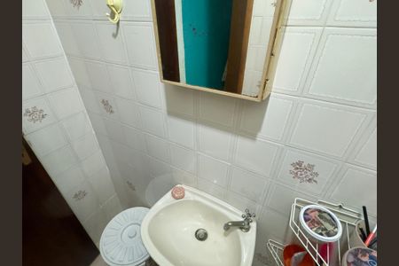 Casa à venda com 150m², 3 quartos e 2 vagas Casa à venda com 150m², 3 quartos e 2 vagasBanheiro 2