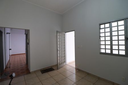 Casa para alugar com 2 quartos, 134m² em Vila Virginia, Ribeirão Preto