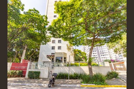 Apartamento à venda com 50m², 2 quartos e 1 vaga Apartamento à venda com 50m², 2 quartos e 1 vagaFachada