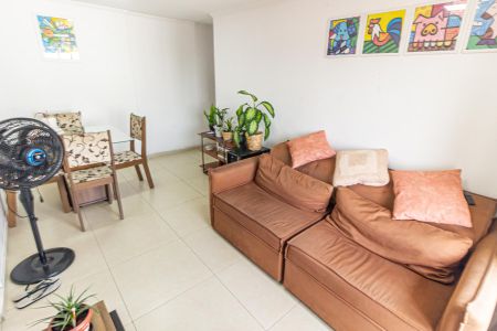 Apartamento à venda com 50m², 2 quartos e 1 vaga Apartamento à venda com 50m², 2 quartos e 1 vagaSala
