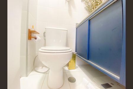 Apartamento para alugar com 56m², 2 quartos e 2 vagasBanheiro