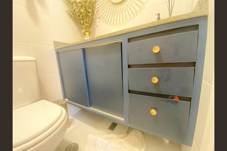 Apartamento para alugar com 56m², 2 quartos e 2 vagasBanheiro