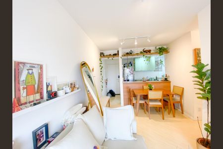 Apartamento para alugar com 56m², 2 quartos e 2 vagasSala