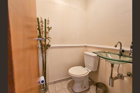 Apartamento à venda com 104m², 4 quartos e 2 vagas Apartamento à venda com 104m², 4 quartos e 2 vagasLavabo